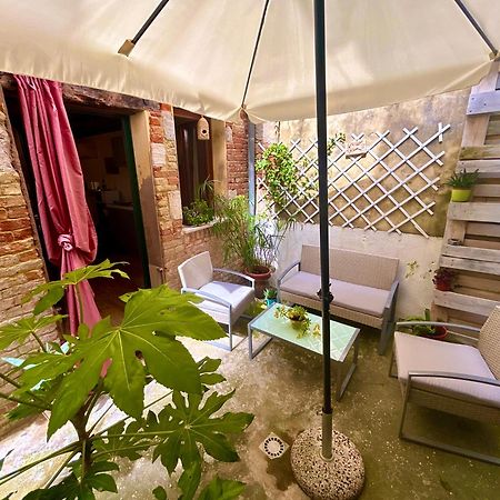 Ca 3 Leoni - Romantic House In The Heart Of Venetië Buitenkant foto