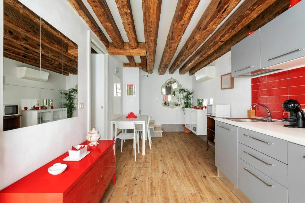 Ca 3 Leoni - Romantic House In The Heart Of Venetië Buitenkant foto